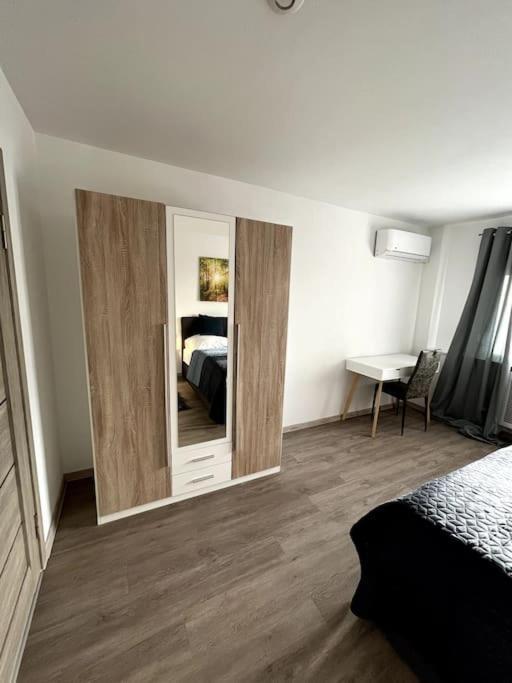 Familienwohnung Naehe Europapark, Messe, Gifiz See Оффенбург Экстерьер фото