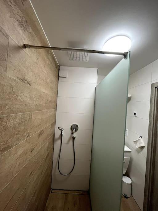 Familienwohnung Naehe Europapark, Messe, Gifiz See Оффенбург Экстерьер фото