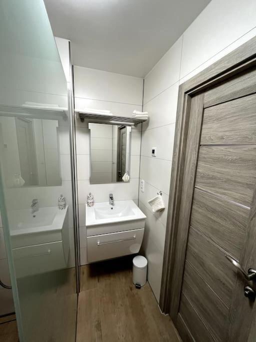 Familienwohnung Naehe Europapark, Messe, Gifiz See Оффенбург Экстерьер фото